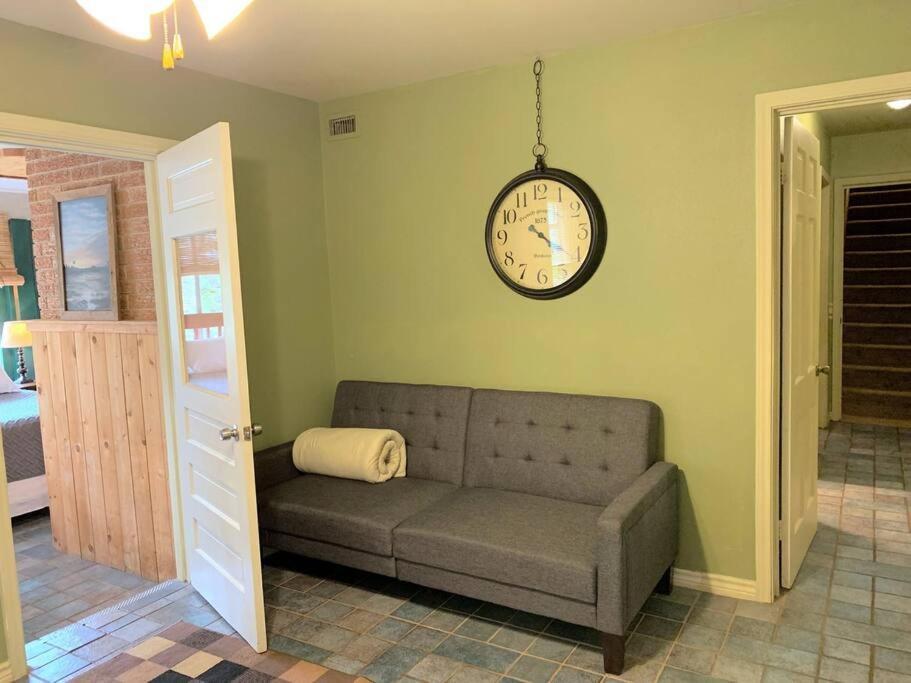 The River Haven - Sleeps 32 - On Guadalupe River Сеґін Екстер'єр фото