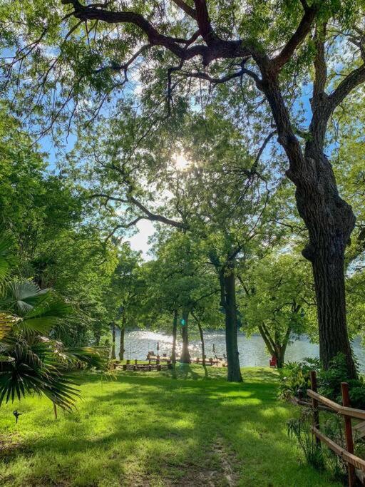 Вілла The River Haven - Sleeps 32 - On Guadalupe River Сеґін Екстер'єр фото