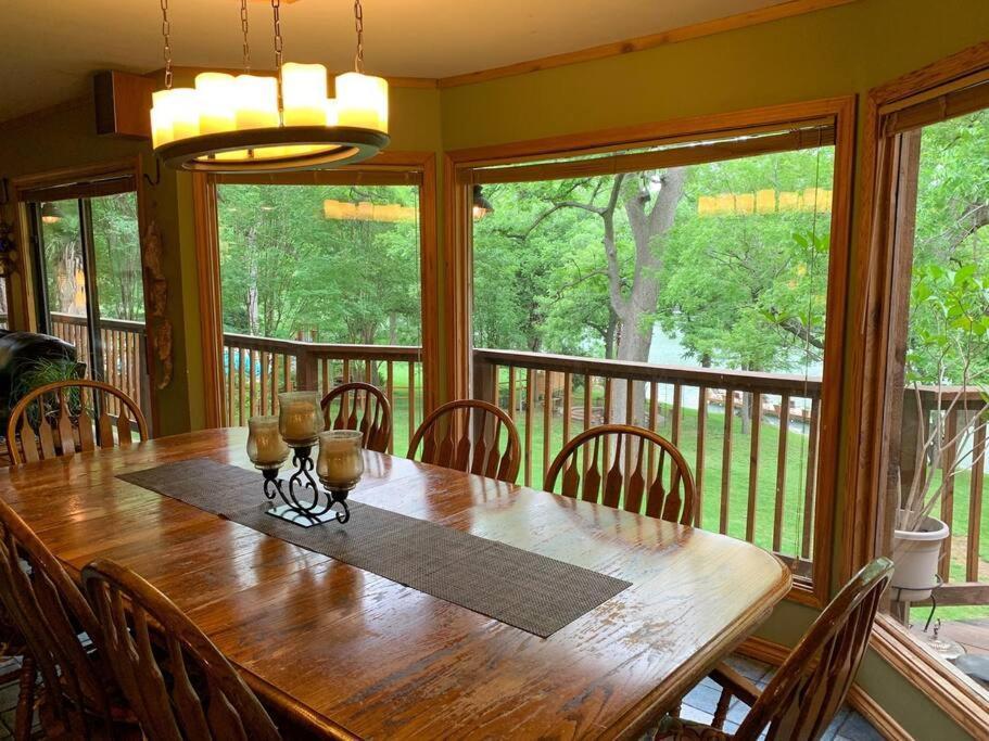 The River Haven - Sleeps 32 - On Guadalupe River Сеґін Екстер'єр фото