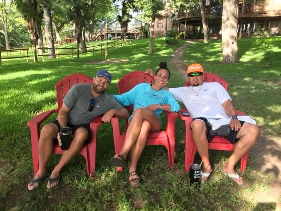The River Haven - Sleeps 32 - On Guadalupe River Сеґін Екстер'єр фото