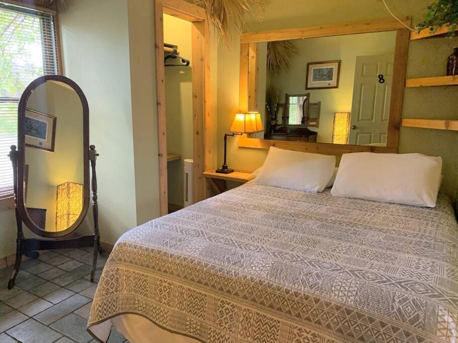 The River Haven - Sleeps 32 - On Guadalupe River Сеґін Екстер'єр фото