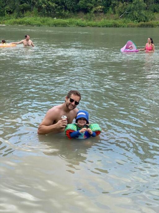 The River Haven - Sleeps 32 - On Guadalupe River Сеґін Екстер'єр фото
